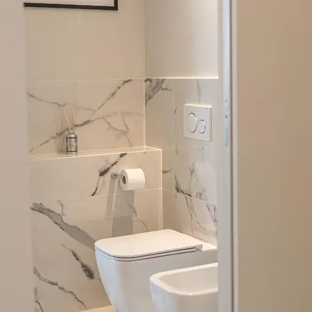 Apartment Moscova Luxury New Mailand