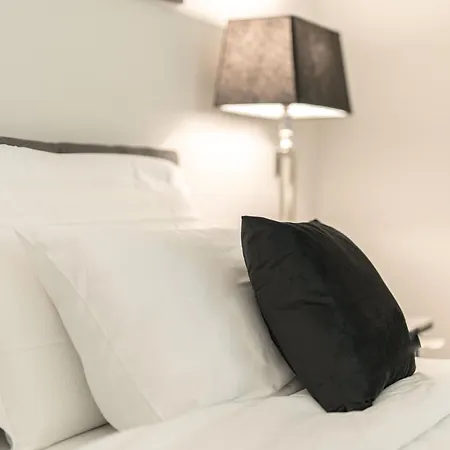 Apartment Moscova Luxury New Mailand